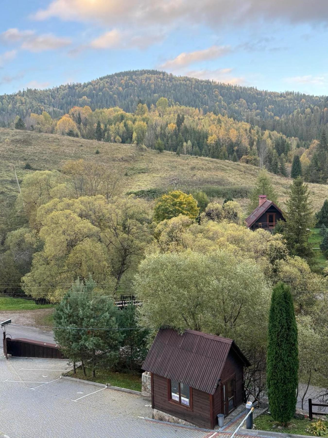 Georgiy Hotel Orjavcsik Kültér fotó