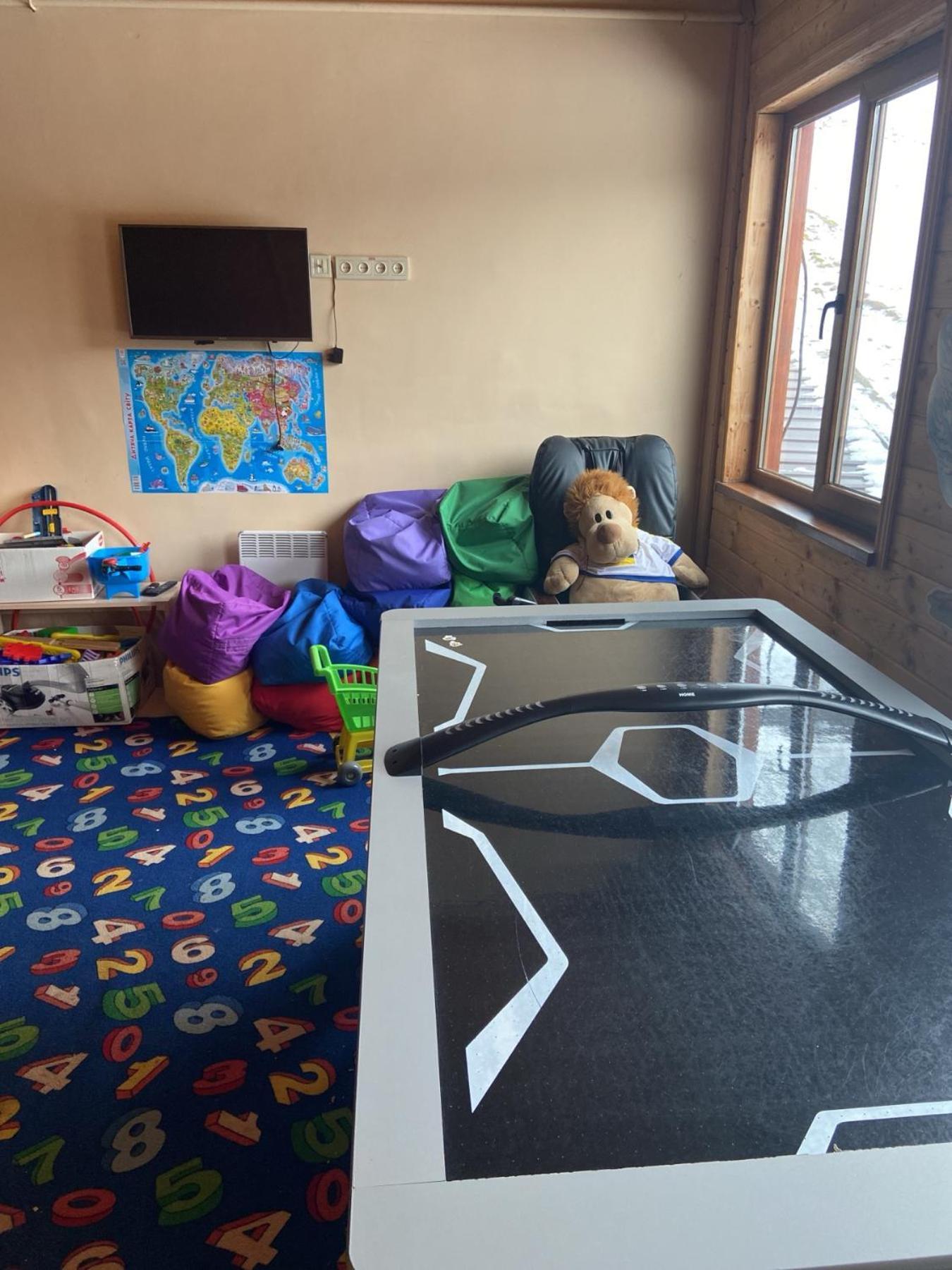 Georgiy Hotel Orjavcsik Kültér fotó